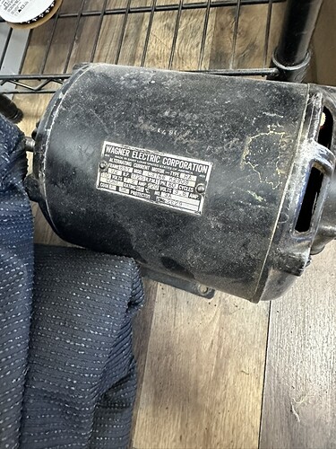 5E2225C5-5BFE-46F4-875C-043FC4CABA4F_1_105_c